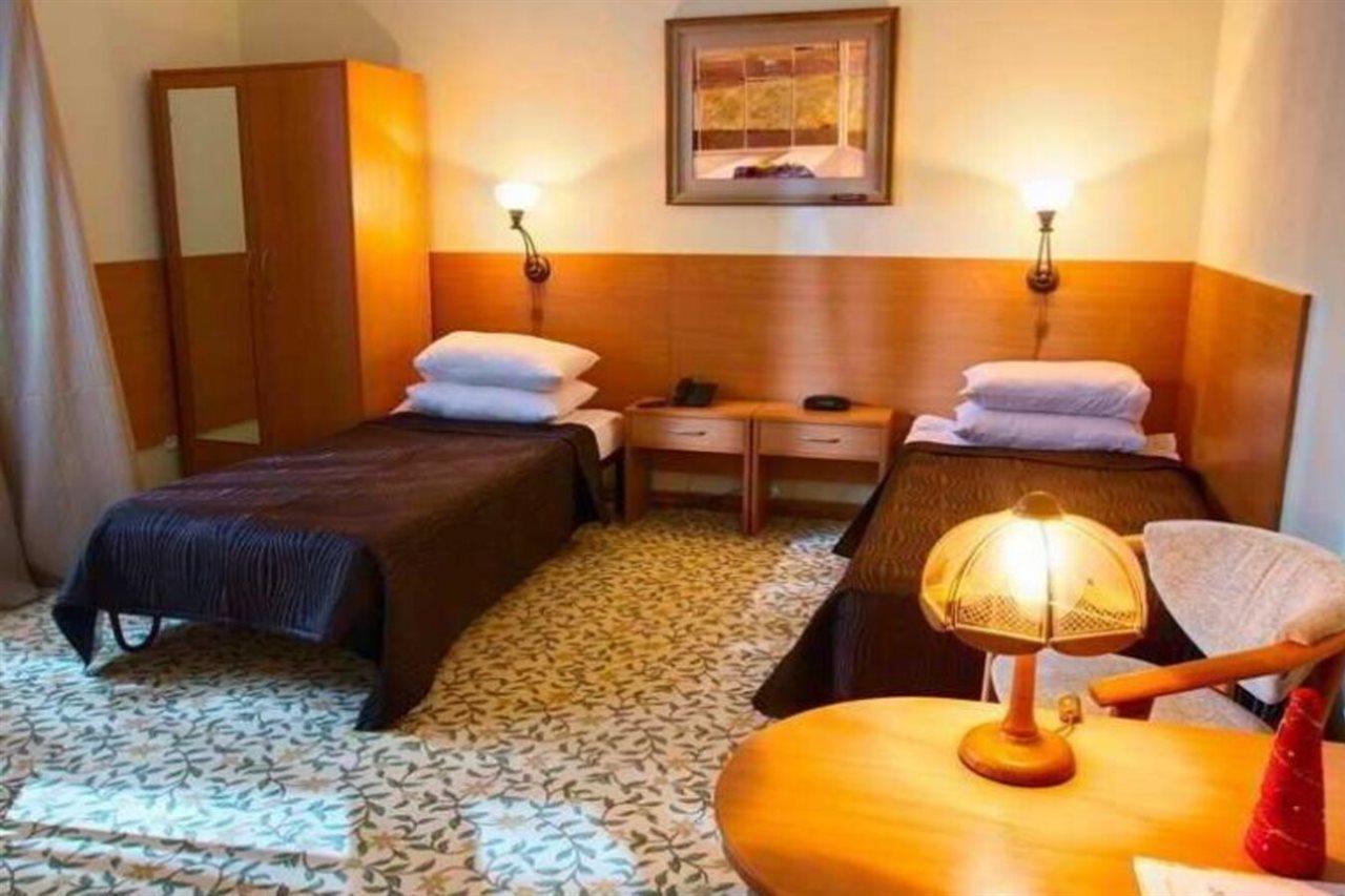 לבוב Lion'S Castle Hotel מראה חיצוני תמונה