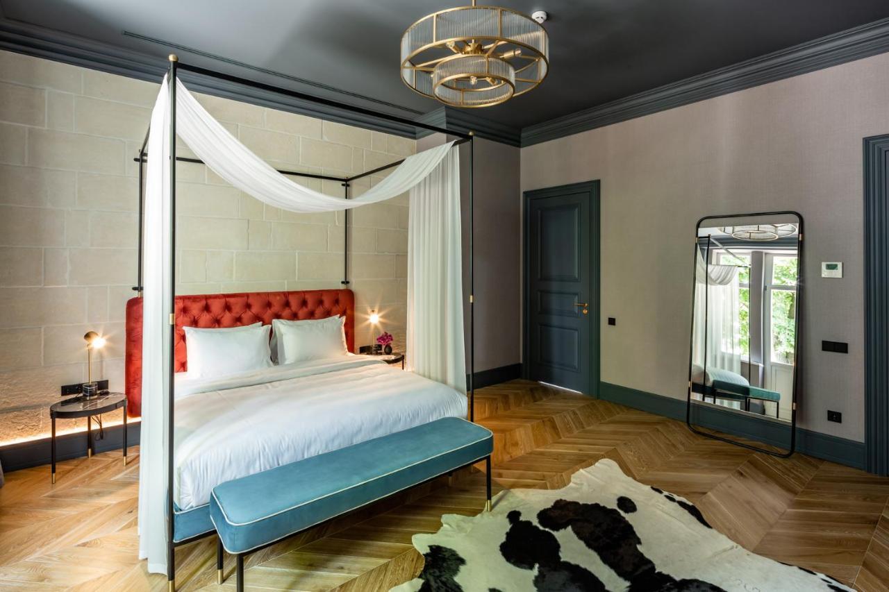לבוב Lion'S Castle Hotel מראה חיצוני תמונה